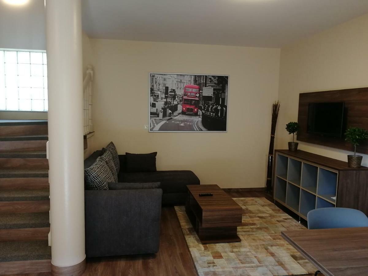 Ovar Apartman Mosonmagyarovar Exterior photo