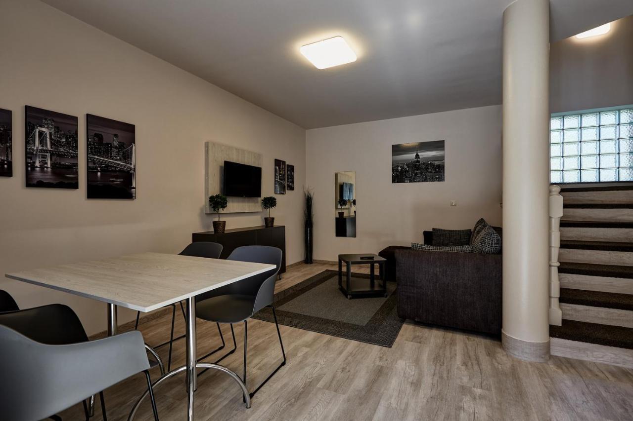Ovar Apartman Mosonmagyarovar Exterior photo